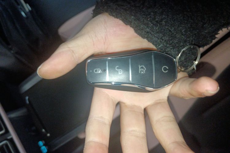 比亚迪 海鸥 2025款 智驾版 305km 活力版中控内饰11