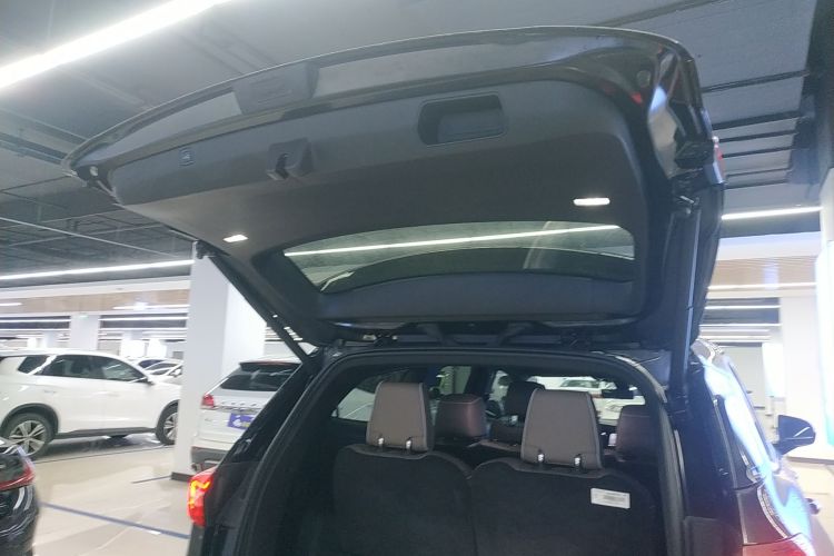 别克 昂科旗 2020款 28T 四驱旗舰型机舱底盘23