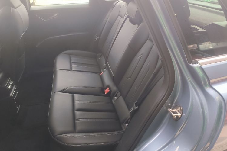 奥迪Q4 e-tron 2024款 40 e-tron 创境版中控内饰21