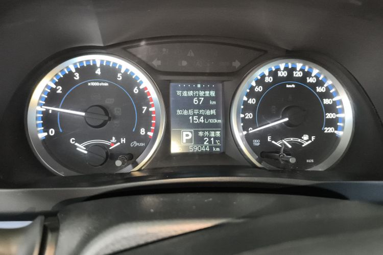 丰田 汉兰达 2021款 2.0T 两驱精英版 5座中控内饰14