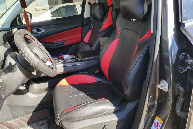 长安CS55PLUS 2022款 第二代 1.5T DCT尊贵型中控内饰19