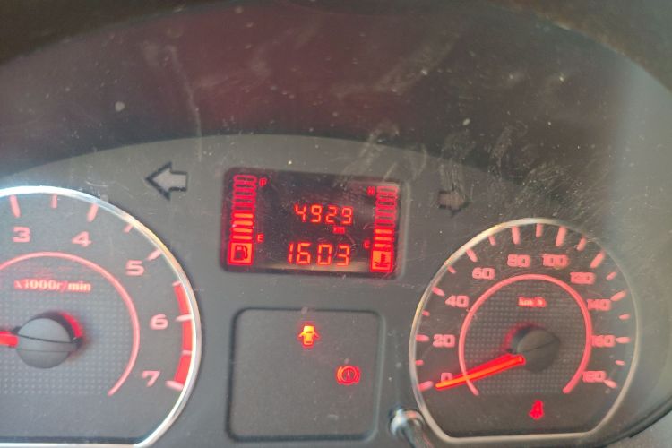 五菱汽车 五菱宏光V 2022款 1.5L劲取版电动助力LAR中控内饰15