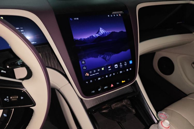 仰望U7 2025款 EV 五座豪华版中控内饰16