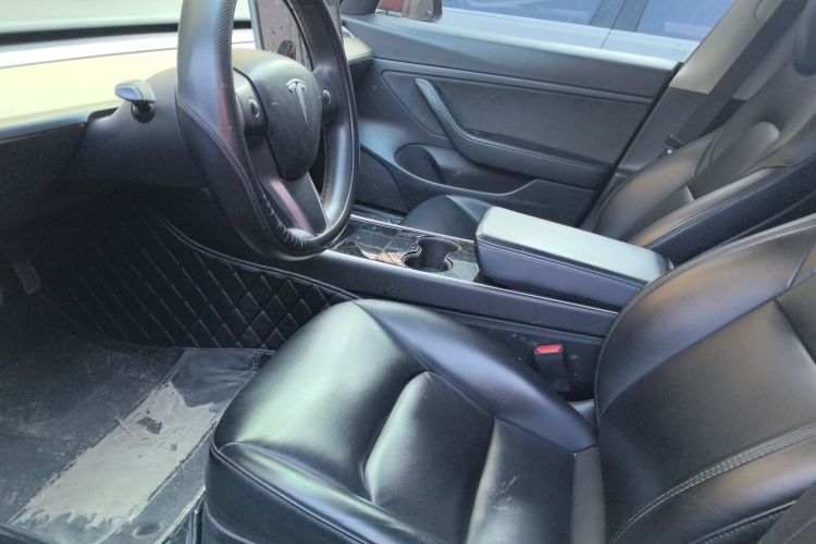 特斯拉 Model 3 2019款 标准续航后驱升级版中控内饰19