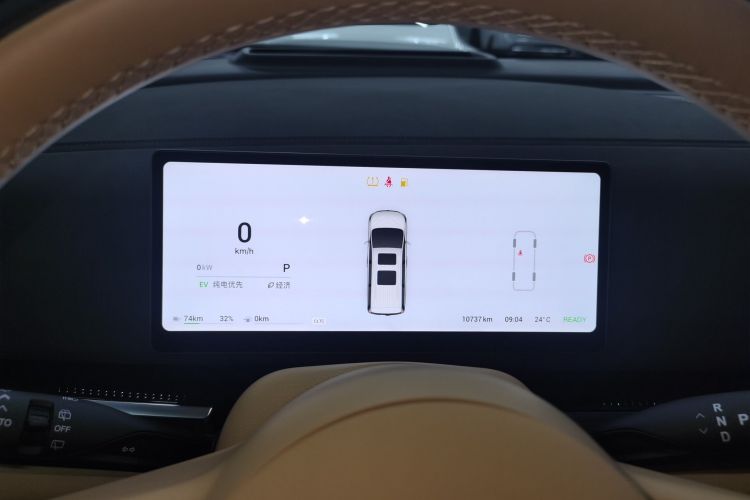 岚图汽车 岚图梦想家 2025款 PHEV 四驱尊贵鲲鹏版中控内饰14