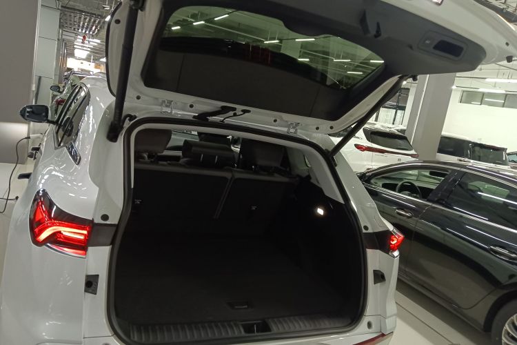 别克E5 2025款 620KM尊享版机舱底盘23