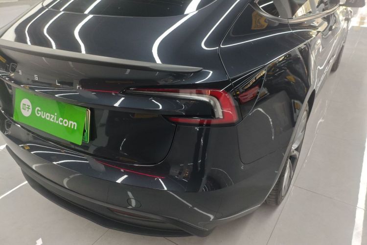 特斯拉 Model 3 2025款 后轮驱动版车身外观6006