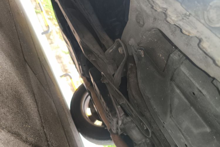 斯巴鲁 傲虎 2010款 2.5i豪华版局部细节9003