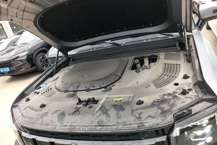 捷途旅行者 2025款 2.0TD 自动 XWD征服+局部细节24