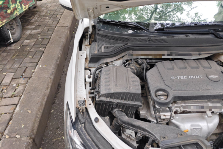 雪佛兰 科鲁泽 2022款 320 自动悦享天窗版局部细节9006