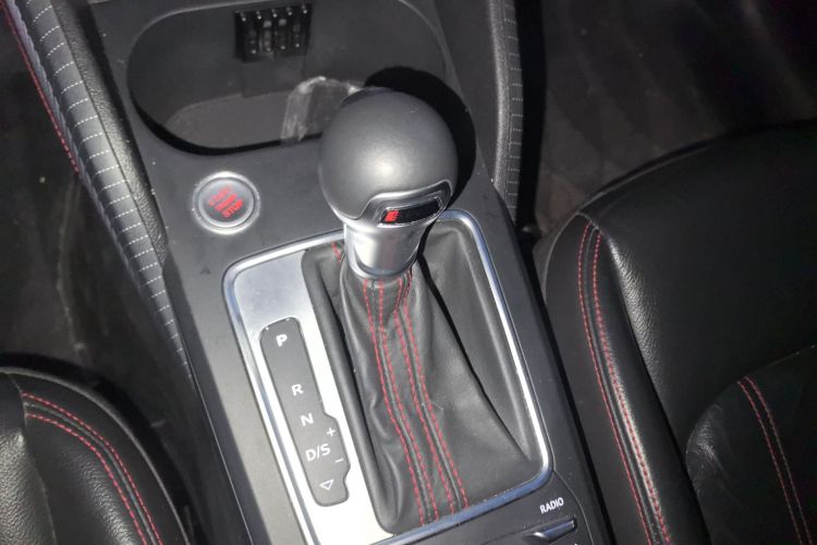 奥迪Q2L 2022款 35 TFSI 进取动感型中控内饰18