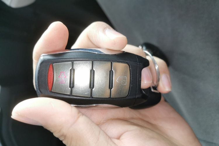 哈弗H6 2021款 第三代 1.5T 自动两驱Supreme中控内饰7001