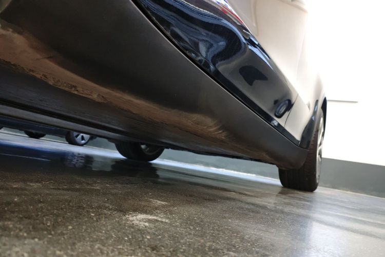 特斯拉 Model Y 2022款 改款 后轮驱动版局部细节9002