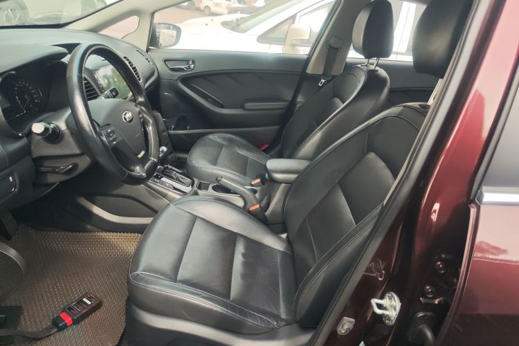 起亚K3 2016款 1.6L 自动GLS中控内饰19