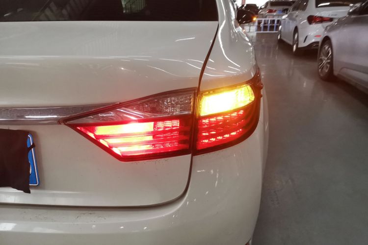 雷克萨斯ES 2014款 250 精英版车身外观6006