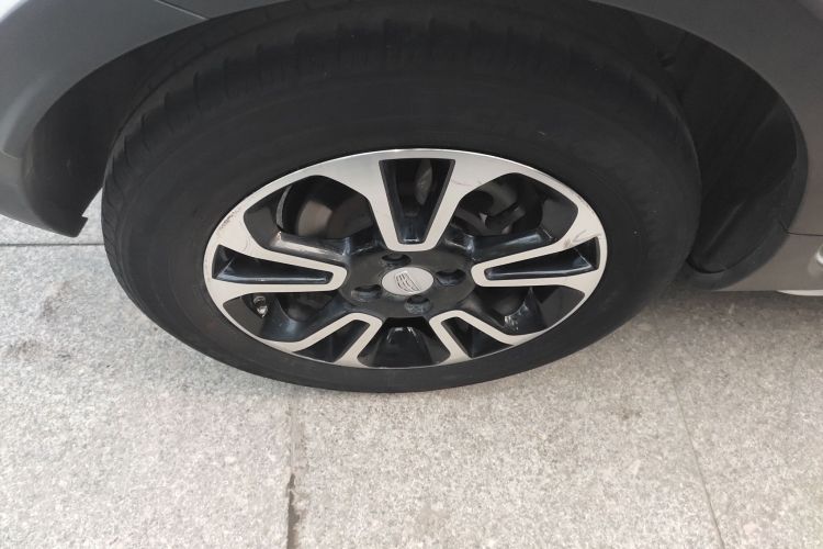 吉利汽车 远景X3 2017款 1.5L 手动精英型车身外观6008