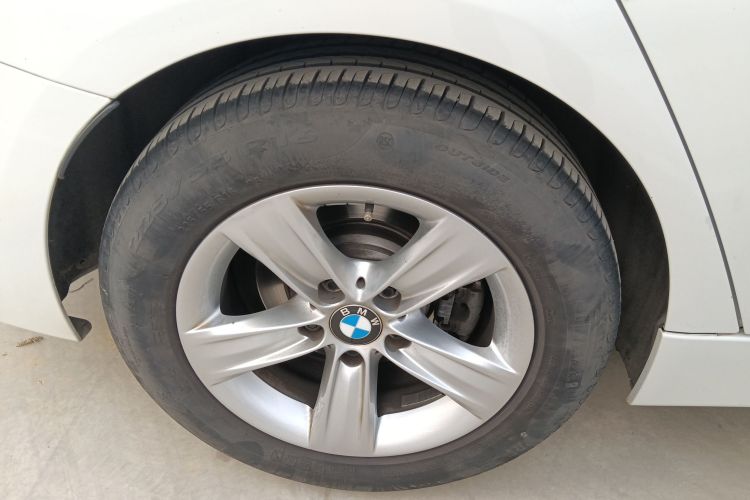 宝马3系 2016款 316Li 时尚型车身外观6008