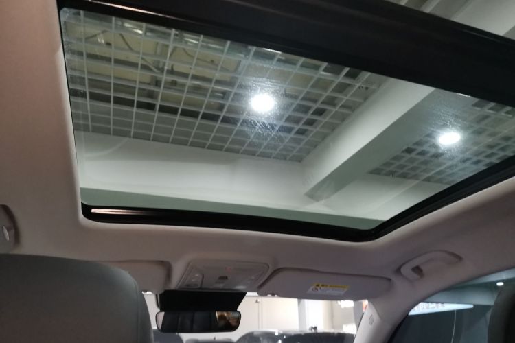 红旗HS5 2023款 2.0T 四驱旗享Pro版中控内饰22