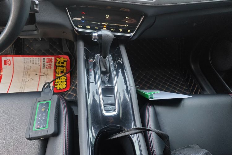 本田 缤智 2020款 220 TURBO CVT精英版中控内饰18