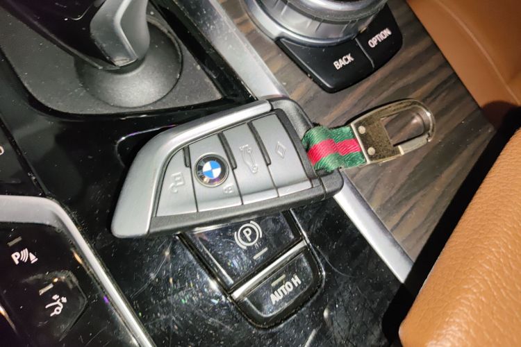 宝马6系GT 2021款 630i 豪华设计套装中控内饰7001