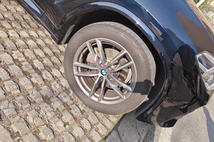 宝马X3 2020款  xDrive28i M运动套装车身外观10