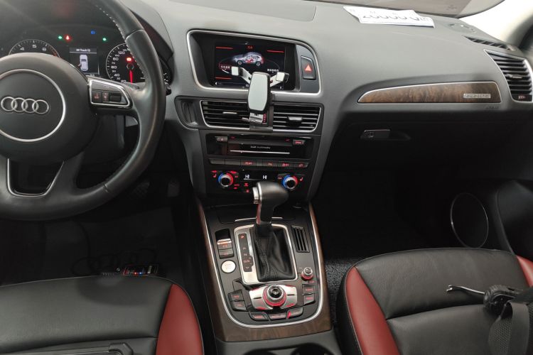 奥迪Q5 2017款 Plus 40 TFSI 舒适型局部细节16