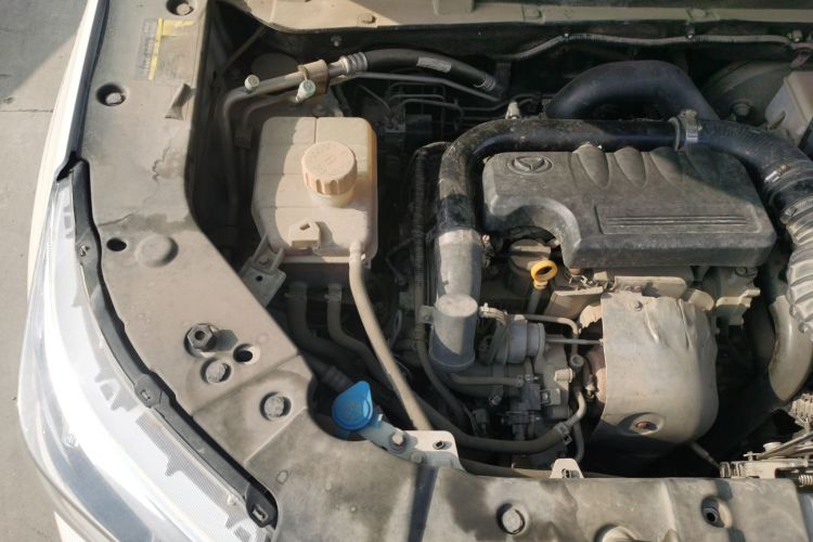 北汽幻速S5 2017款 1.3T 手动尊贵型机舱底盘25