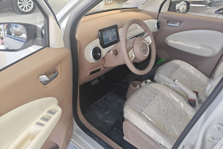 五菱汽车 宏光MINIEV 2025款 四门版 进阶款中控内饰20