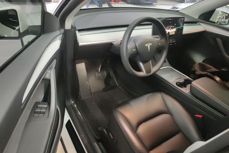 特斯拉 Model Y 2023款 长续航全轮驱动版中控内饰20