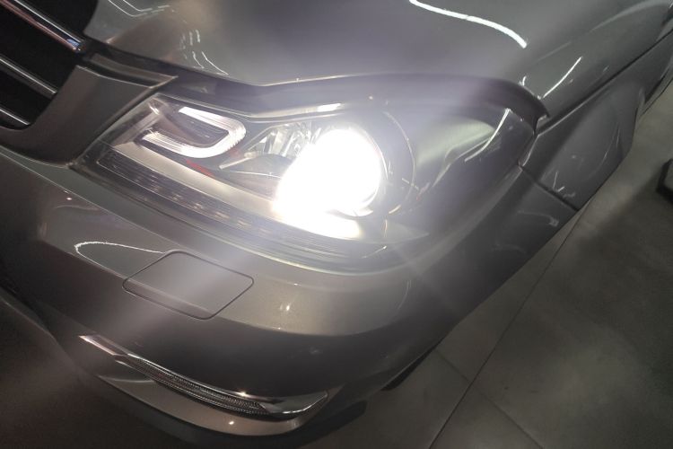 奔驰C级 2013款 C 260 时尚型 Grand Edition局部细节36