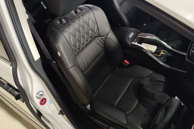 本田 艾力绅 2019款 2.0L 混动豪华版局部细节41