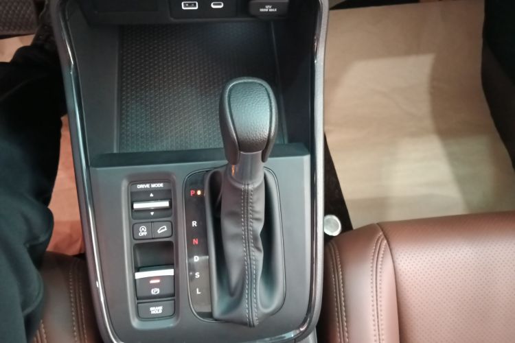 本田CR-V 2024款 240TURBO 两驱活力版 5座中控内饰18