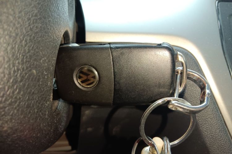 大众 朗逸 2017款 1.6L 手动风尚版中控内饰11