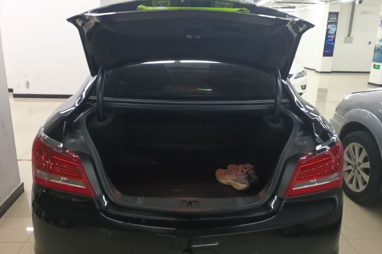 别克 君越 2013款 2.4L SIDI精英舒适型局部细节23