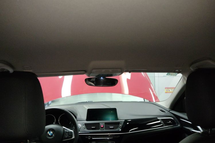 宝马1系 2020款 120i 时尚型中控内饰22