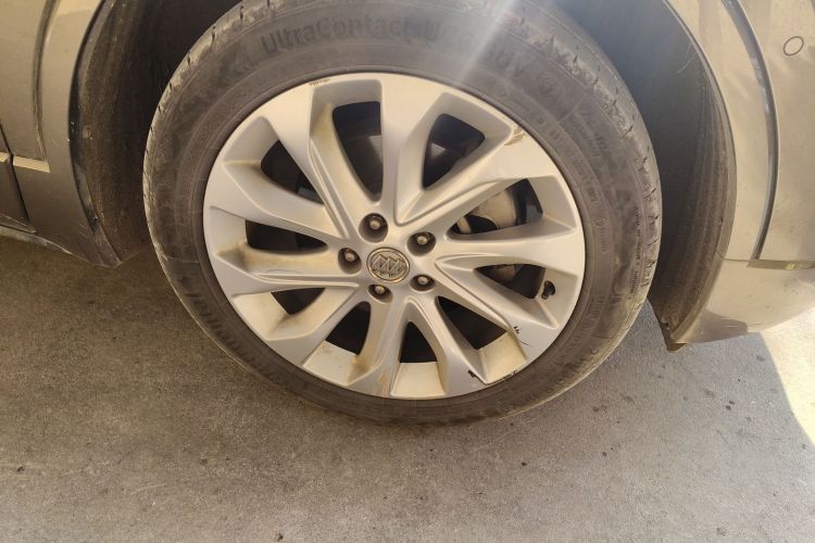 别克 昂科威 2014款 28T 四驱全能运动旗舰型车身外观10