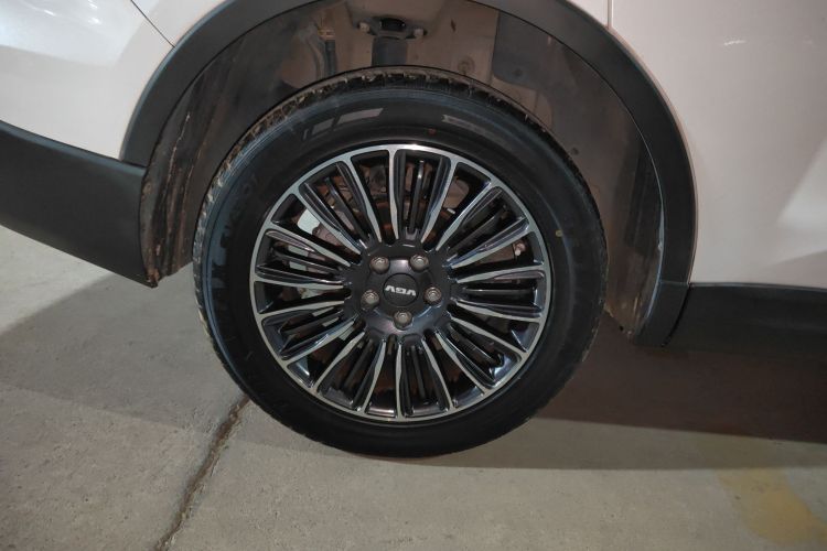 中国重汽VGV VGV U70 2020款 1.5T 自动智享豪华版 7座车身外观6004