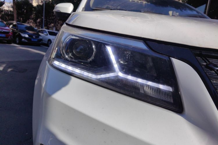 北汽幻速S7 2018款 1.5T 自动尊享型车身外观8