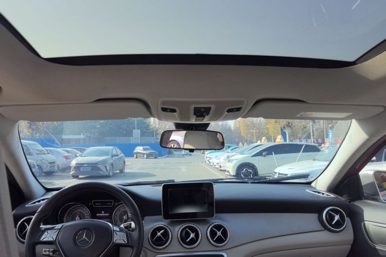 奔驰GLA 2016款 GLA 200 时尚型局部细节22