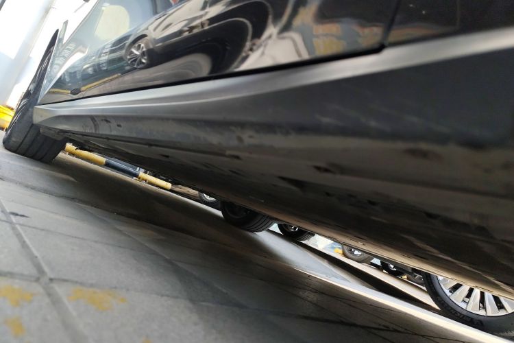 蔚来ET5T 2023款 75kWh Touring局部细节9001