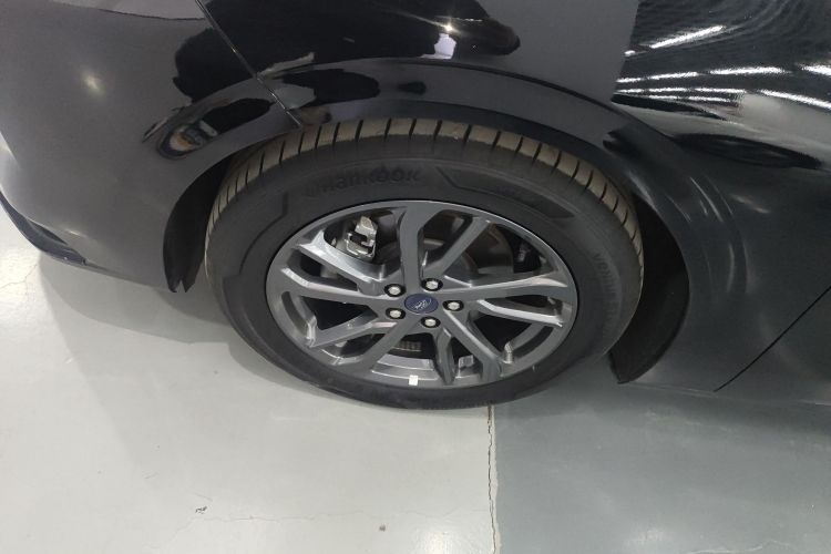 福特 蒙迪欧 2025款 2.0T EcoBoost 豪华型车身外观6002