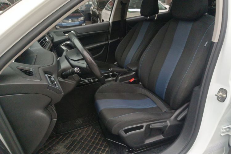 标致308 2019款 230THP 自动豪华版 国V中控内饰19