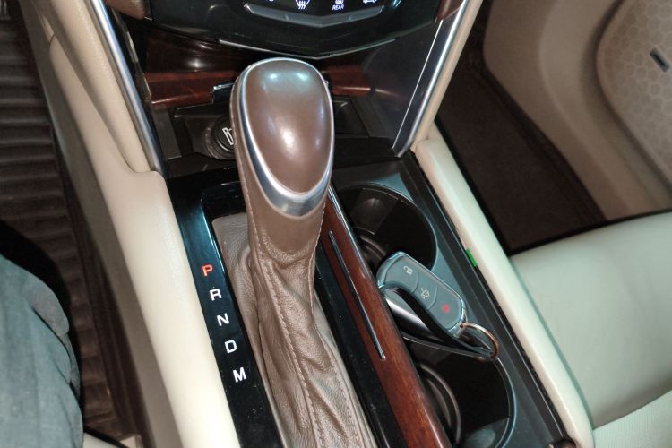 凯迪拉克XTS 2016款 28T 技术型局部细节18