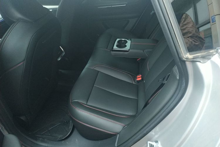 小鹏P7 2023款 P7i 702 Pro中控内饰7004