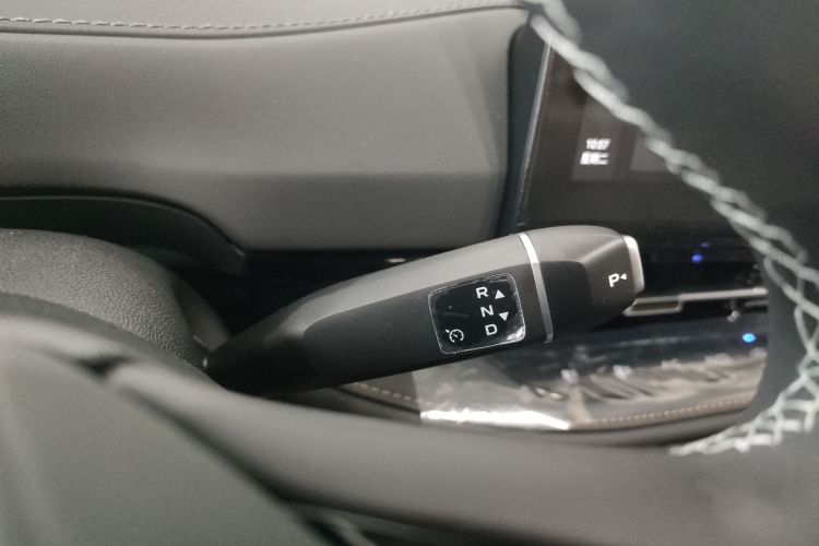 长安CS55PLUS PHEV 2025款 智慧新蓝鲸 125km 战舰版中控内饰18