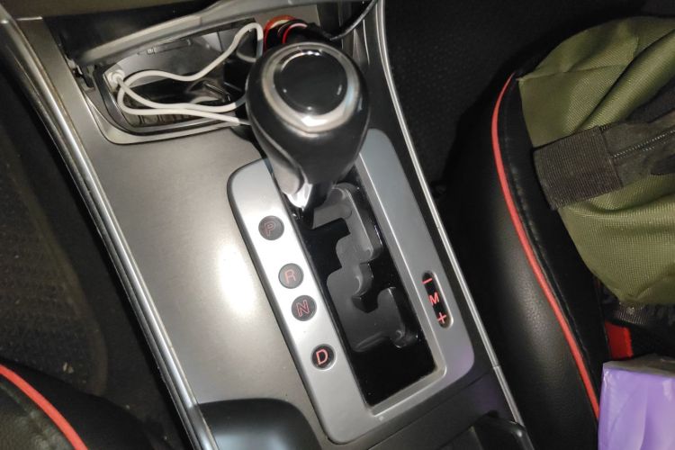 马自达6 2013款 2.0L 自动时尚型局部细节18