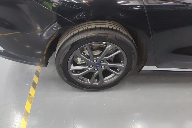 福特 蒙迪欧 2025款 2.0T EcoBoost 豪华型车身外观6003