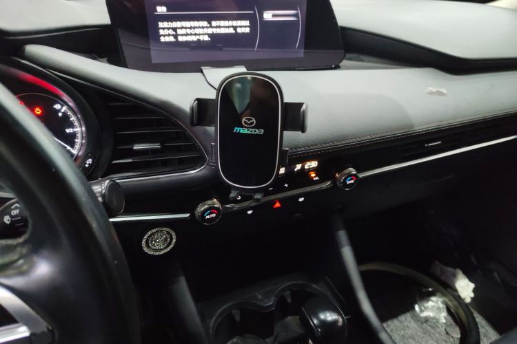 马自达3 昂克赛拉 2020款 2.0L 自动质雅版中控内饰16