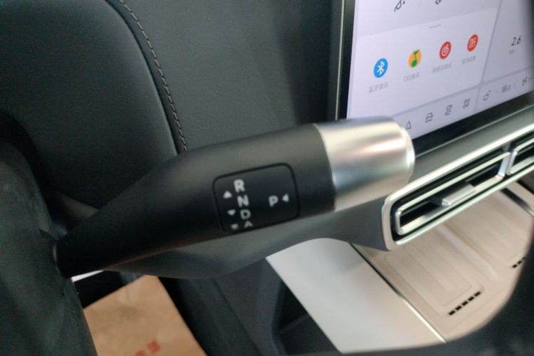 理想汽车 理想L8 2024款 Max中控内饰18