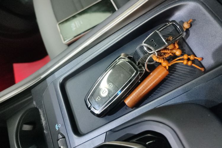 福特 2023款 锐界L 2.0T EcoBoost E混动四驱七座至尊型中控内饰11